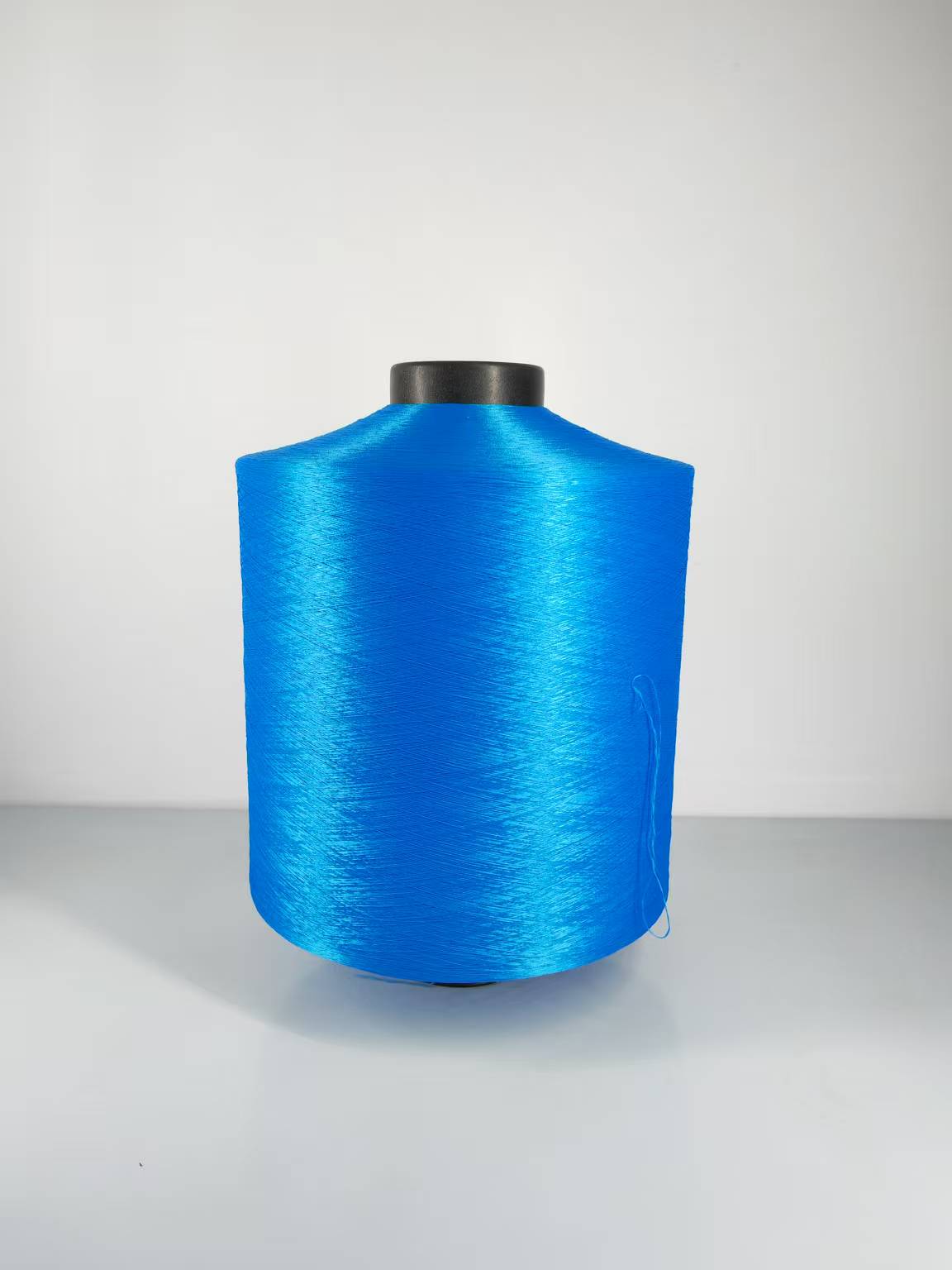 အပြာရောင် polyester ချည်